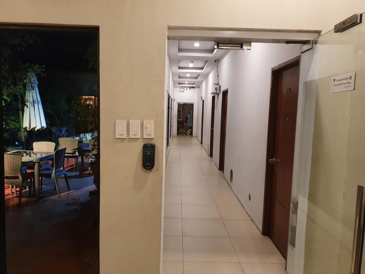 Spiral Suites Hotel Quezon City Buitenkant foto