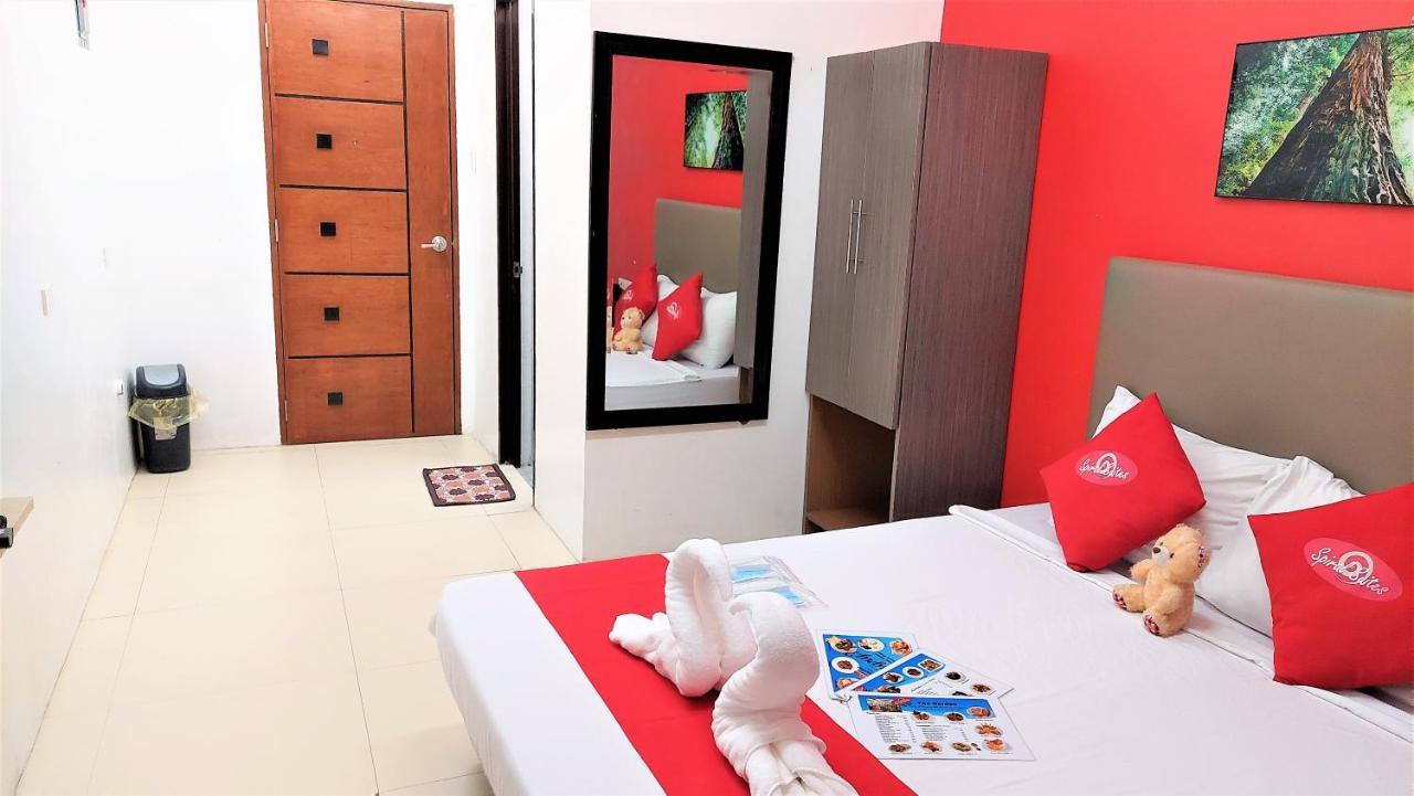 Spiral Suites Hotel Quezon City Buitenkant foto