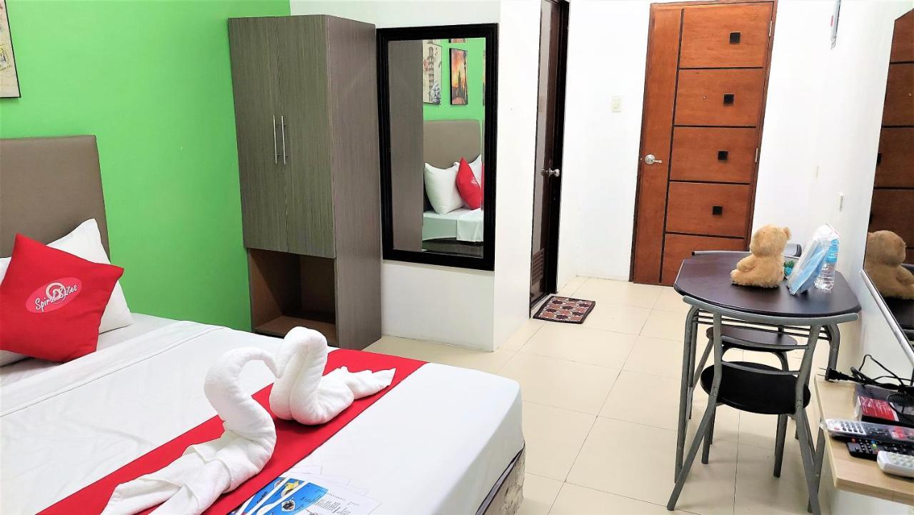 Spiral Suites Hotel Quezon City Buitenkant foto