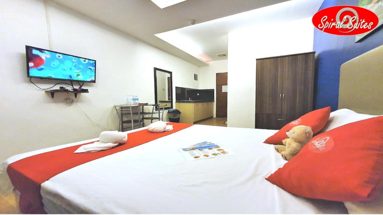 Spiral Suites Hotel Quezon City Buitenkant foto