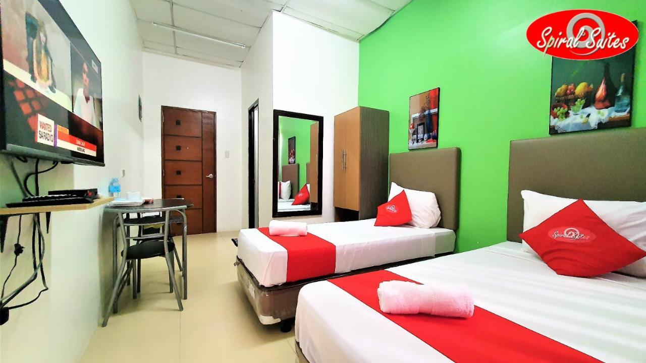 Spiral Suites Hotel Quezon City Buitenkant foto